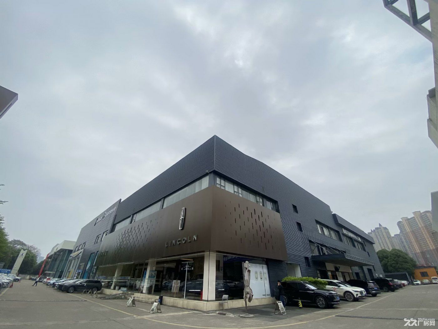 4200㎡超大面积汽车专属旺铺招租，打造区域汽车服务新地标
